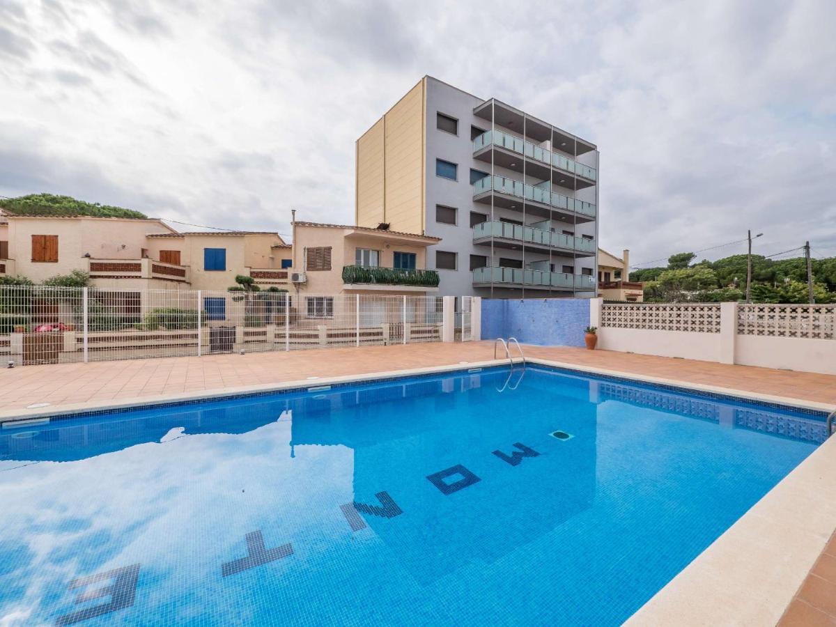 Apartment With Community Pool For 4 People L' Escala Exterior foto